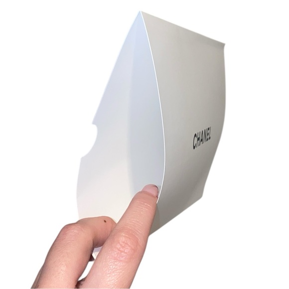 Authentic CHANEL White/Black Small Gift Box & Envelope - Picture 6 of 8